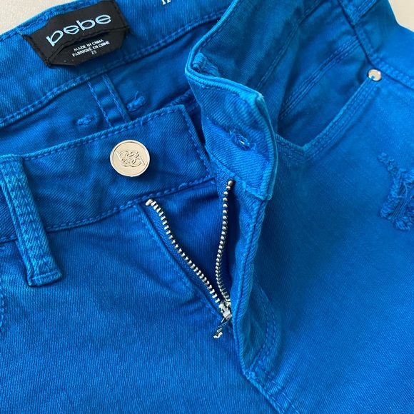 LADIES “BEBE” SIZE 25 HEARTBREAKER SKINNY DISTRESSED JEANS~LIKE NEW! - Picture 11 of 12